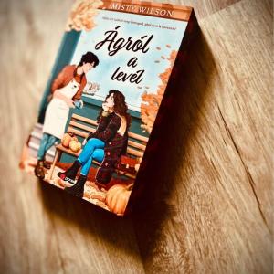 Ágról a levél - Éldekorált kiadás